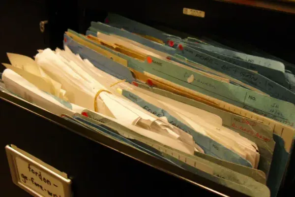 Como excluir arquivos mais antigos ou mais recentes do que N dias usando find (com exemplos extras)